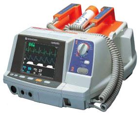 Defibrilator si monitor functii vitale CARDIOLIFE TEC 7621