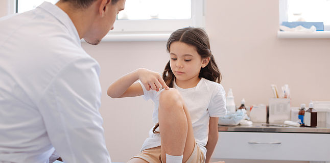 boli articulare la copii cum să stai pe dureri articulare despicate
