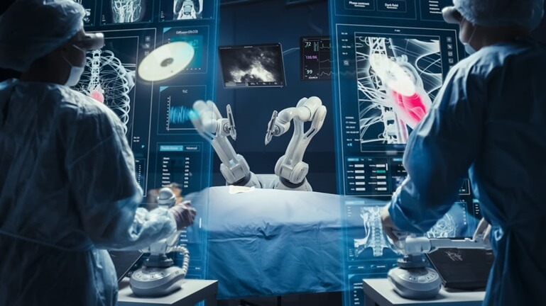 Beneficiile si perspectivele chirurgiei robotice