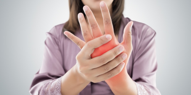 de ce doare articulația degetului mijlociu