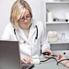 Hipotensiunea arteriala la varstnici – o problema la fel de importanta ca si hipertensiunea arteriala?