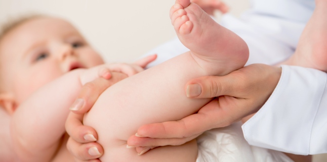 Luxația articulației șoldului cum să tratezi, Displazia de șold la nou-născuți | Ottobock RO