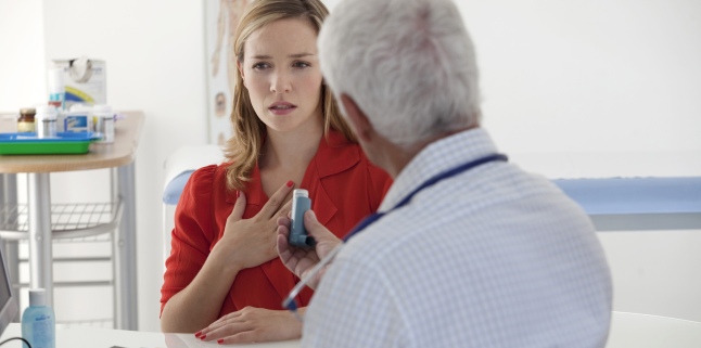 Dr. Maria Dede, medic specialist pneumologie, a discutat online cu cititorii despre astm