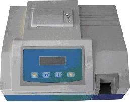 Analizor de strip-uri urinare (720 teste / ora)