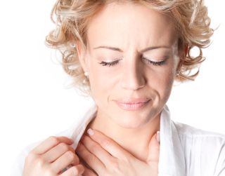 15 modalități de tratament pentru durerile în gât