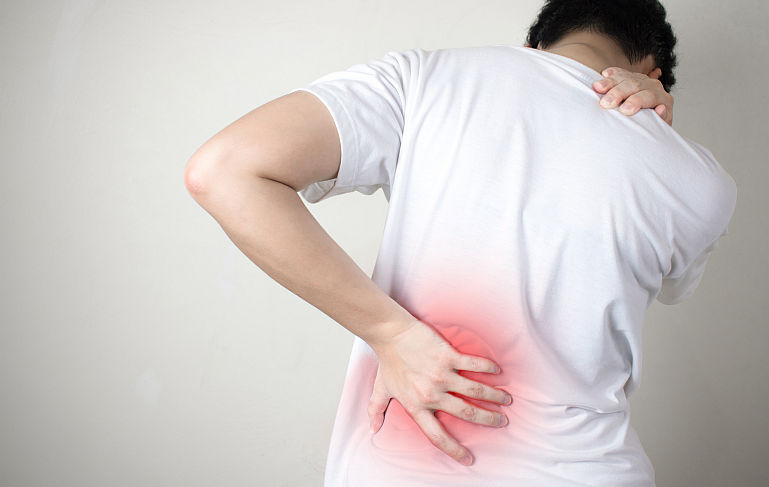 durere în spatele drept din spate sub talie artrita reumatoidă a articulațiilor mari