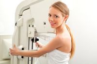 Mamografiile pot reduce riscul decesului de cancer mamar cu 28%