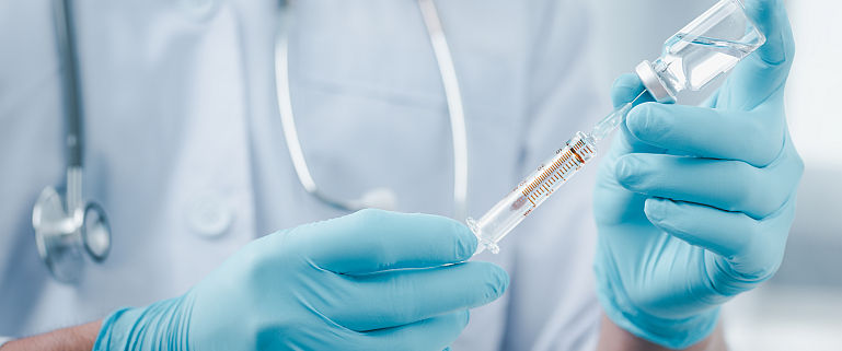 Medic laborator, MedLife: “Dupa vaccinare se efectueaza teste pentru determinarea anticorpilor anti-Spike”