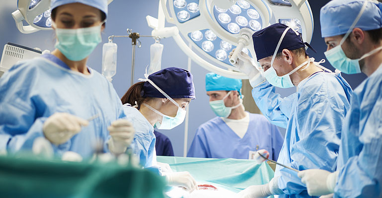 Transplantul de fata una dintre cele mai laborioase operatii de transplant