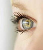 Ce boli anunță vederea încețoșată, vederea dublă sau apariția punctelor sau liniilor luminoase
