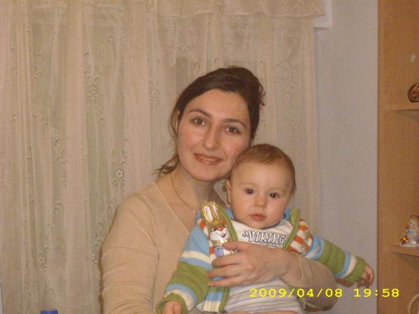 Alexutu cel voinic si mami de Pasti 2009