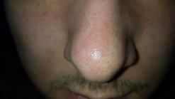 Ajutor! Pete pe fata de la apa