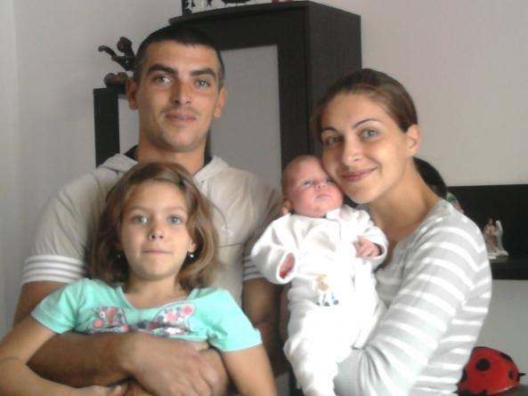 FAMILIA DINU 